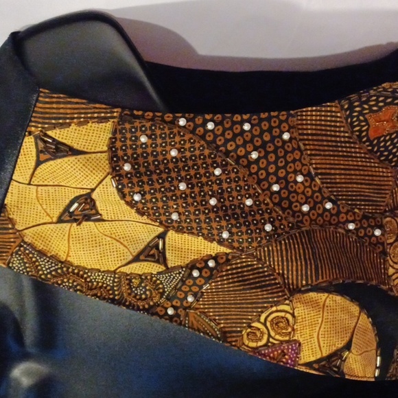 DALIN DESIGNER  VEST - Picture 2 of 4